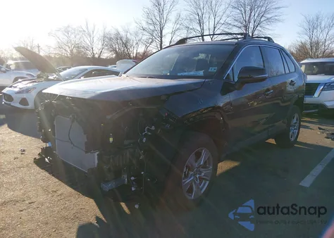 2025 Toyota Rav4 Xle z USA, uszkodzony, nr VIN 2T3P1RFV5SW563501